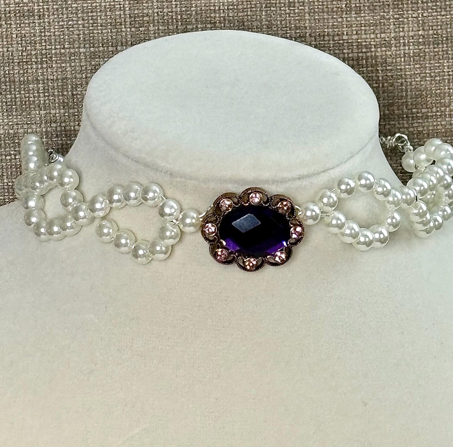 Baroque Pearl Amulet Choker