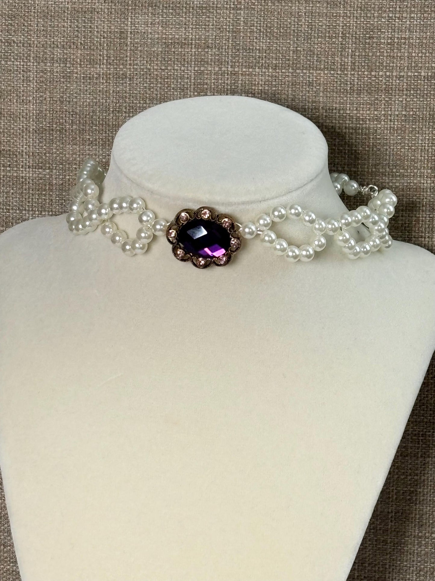 Baroque Pearl Amulet Choker