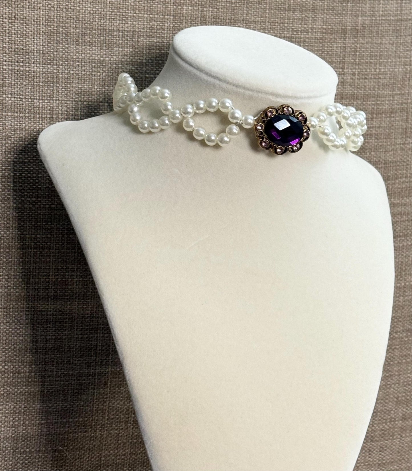 Baroque Pearl Amulet Choker